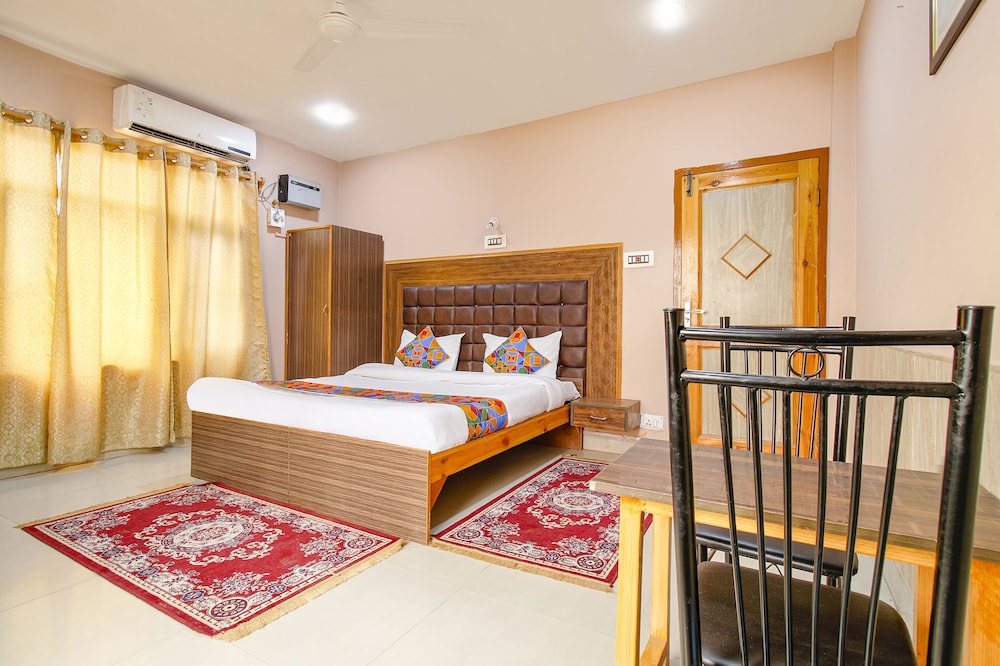 Fabhotel Grand Comforts