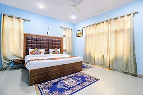 Fabhotel Grand Comforts