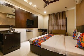 Fabhotel Kamla Regency