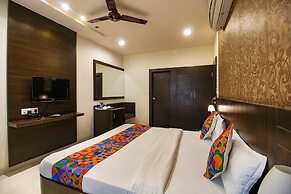 Fabhotel Kamla Regency