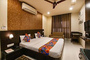Fabhotel Kamla Regency