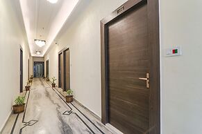 Fabhotel Raj Palace
