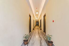 Fabhotel Raj Palace