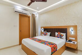 Fabhotel Raj Palace