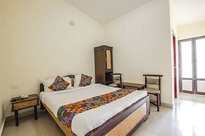 Fabhotel Rj Grand Inn