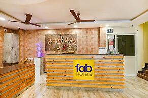 Fabhotel Sun Lux Grand Residency