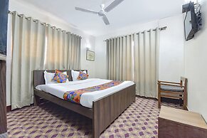 Fabhotel The Legend Residency