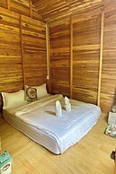 Inthawa Resort (Feuang, Laos)
