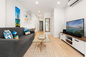 Stylish Manly Apartment With Harbour Views