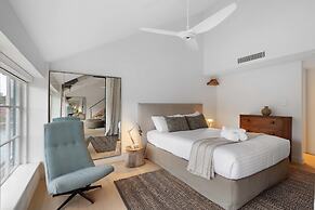 Wharf Loft in Sydney