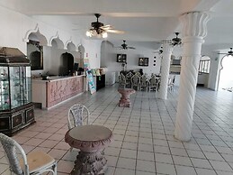 Marina Palace Tequesquitengo