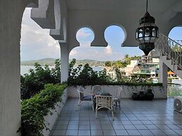 Marina Palace Tequesquitengo