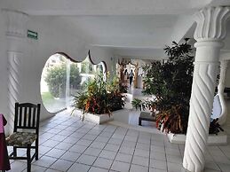 Marina Palace Tequesquitengo
