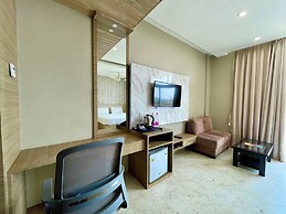 TBS Sea View - Full AC- Pool & Breakfast