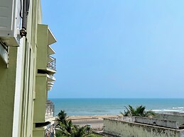 TBS Sea View - Full AC- Pool & Breakfast