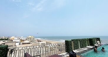 TBS Sea View - Full AC- Pool & Breakfast
