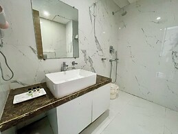TBS Sea View - Full AC- Pool & Breakfast