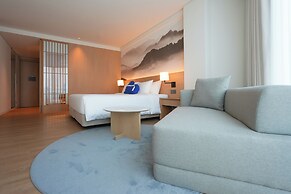 Homm Marina Sokcho