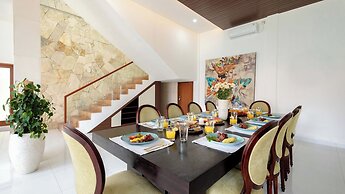 Villa Latima by Villa Finder