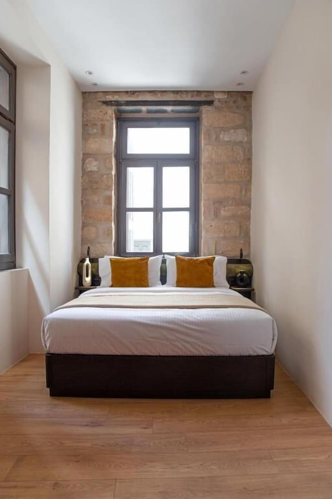 Epitome Suites