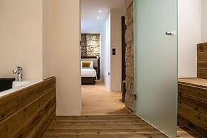 Epitome Suites