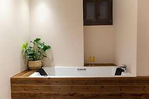 Epitome Suites