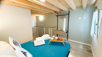 Graceful Apartments Paradise by Ca-sa Check