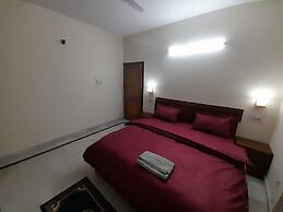 Goroomgo Himalayan Guest House Solan