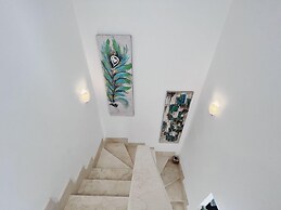 Casa Mila Roda Sleeps 4 With Pool