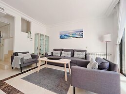 Casa Mila Roda Sleeps 4 With Pool