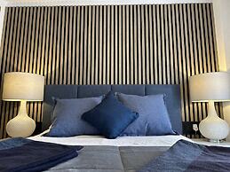 Golf Resort - Apartment - Sleeps4 - Pool - Parking