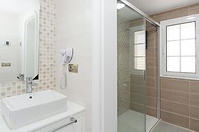 3 Bed Villa - Pool, Patio, Outdoor Dining Terrace