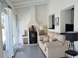 Casa Amira a Modern House With Pool