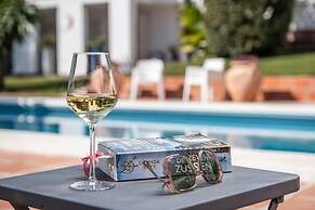 Charming 10 Pers Villa With Swimmingpool Sevilla