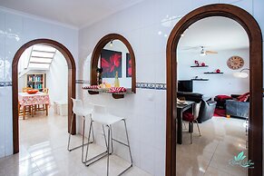 3 Bed Villa - Pool, Terrace, Bbq, Near Beach