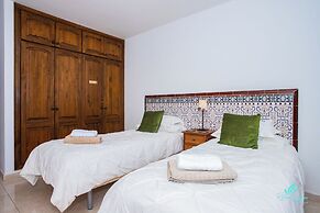 3 Bed Villa - Pool, Terrace, Bbq, Near Beach