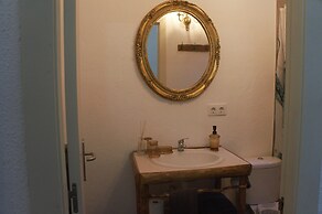 Alba 2-bed Cottage - Sleeps 4 - Montseny Park