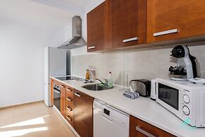 4 Bed Villa - Heated Pool, Pool Table, Bbq, Patio