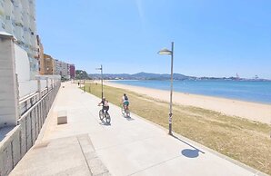 Seaside Apartment Sleeps 6 With Balcony