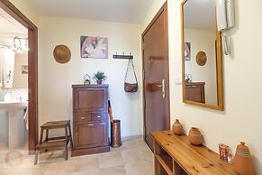 Charming 2-bedroom Apartment in Costa Esuri Golf