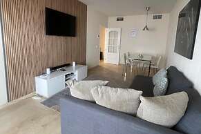 2 Bed Flat-sleeps 4-pets-parking-marina Duquesa