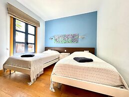 Villa Sleeps 6 With Pool Private & Sauna
