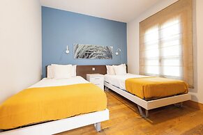 Villa Sleeps 6 With Pool Private & Sauna