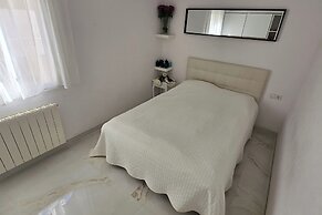 3-bed Villa Sleeps 8 With Private Pool