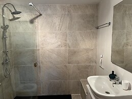 Extended Frontline Ground Floor Apartment