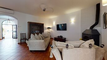 5 Bedroom-privatepool-balcony-sea View-nerja