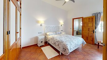 5 Bedroom-privatepool-balcony-sea View-nerja