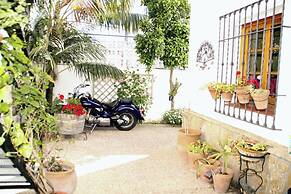 Penthouse Sleeps 4 With Private Garden