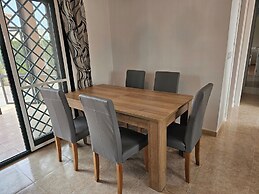 Private Pool- Rooftop Terrace & Bbq- Aircon