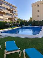 Flat Sleeps 4 With Pool and Terrace